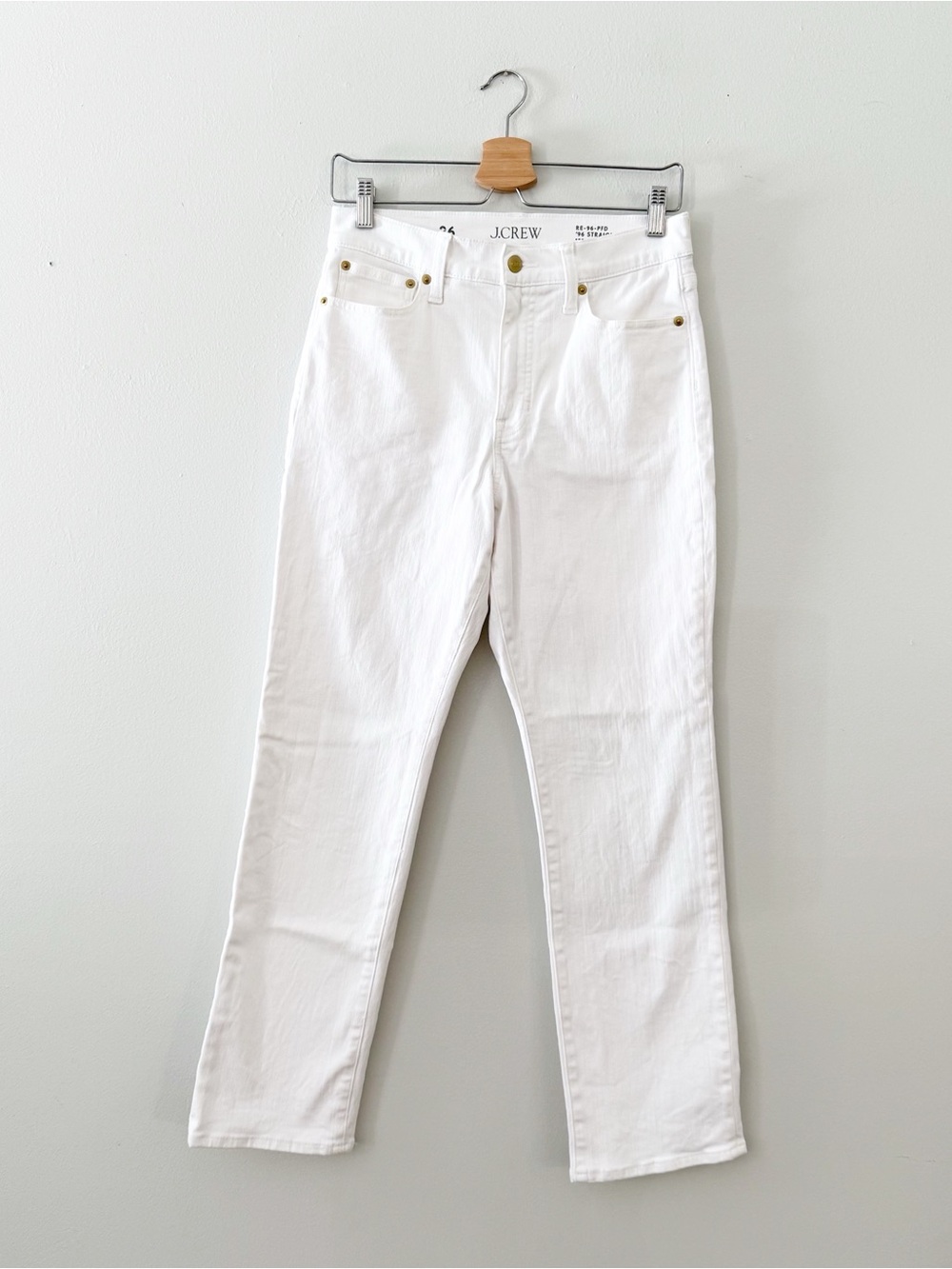J.Crew Women's '96 Straight White Jeans Size 26. In very good condition.